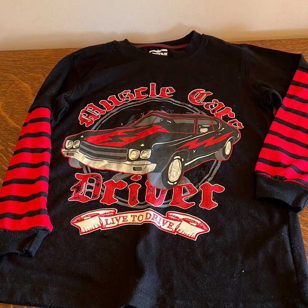 Long sleeve tee